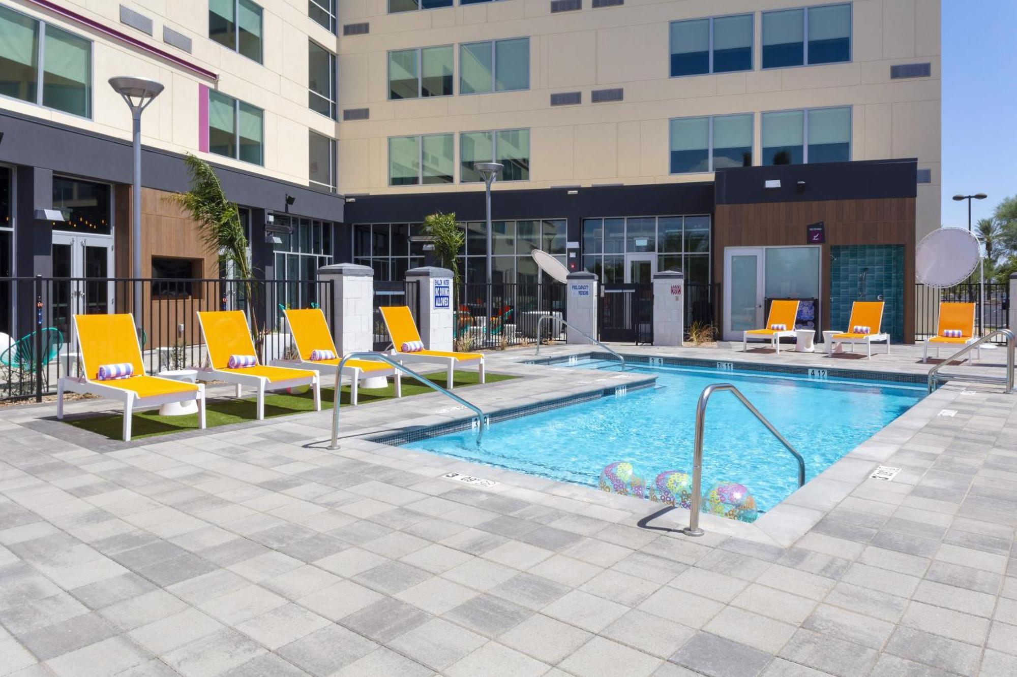 Готель Aloft Glendale At Westgate Екстер'єр фото